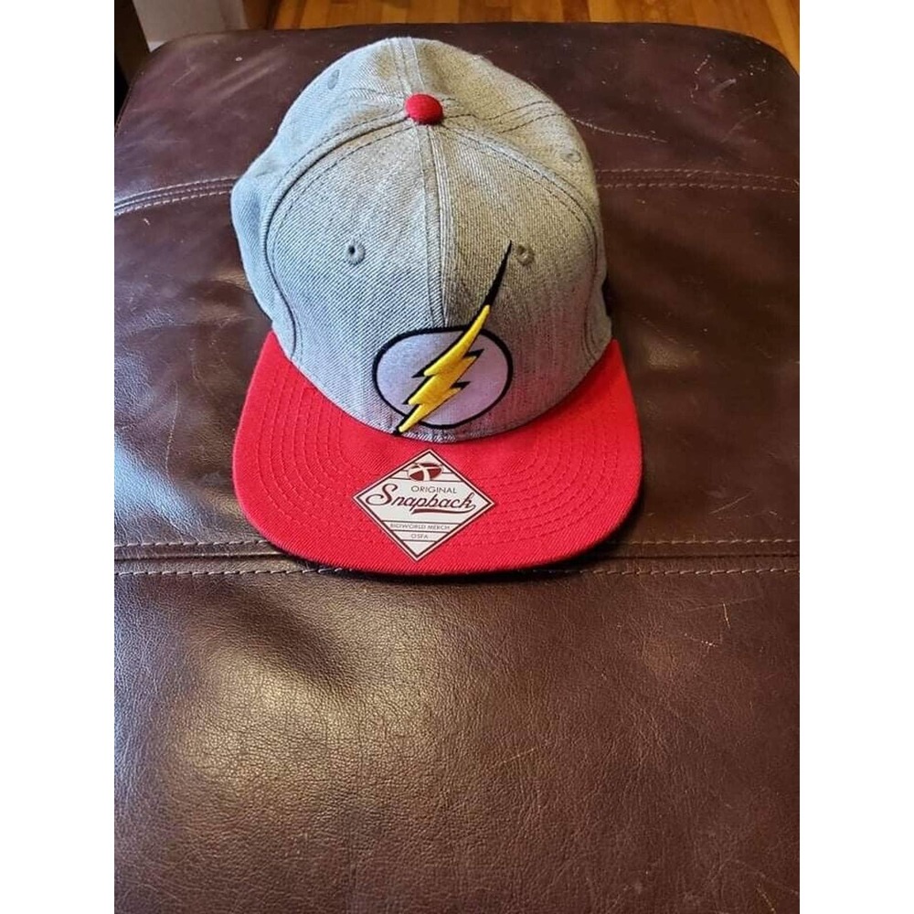 DC Comics The Flash Hat , Snapback, Two Tone Grey with Red Bill